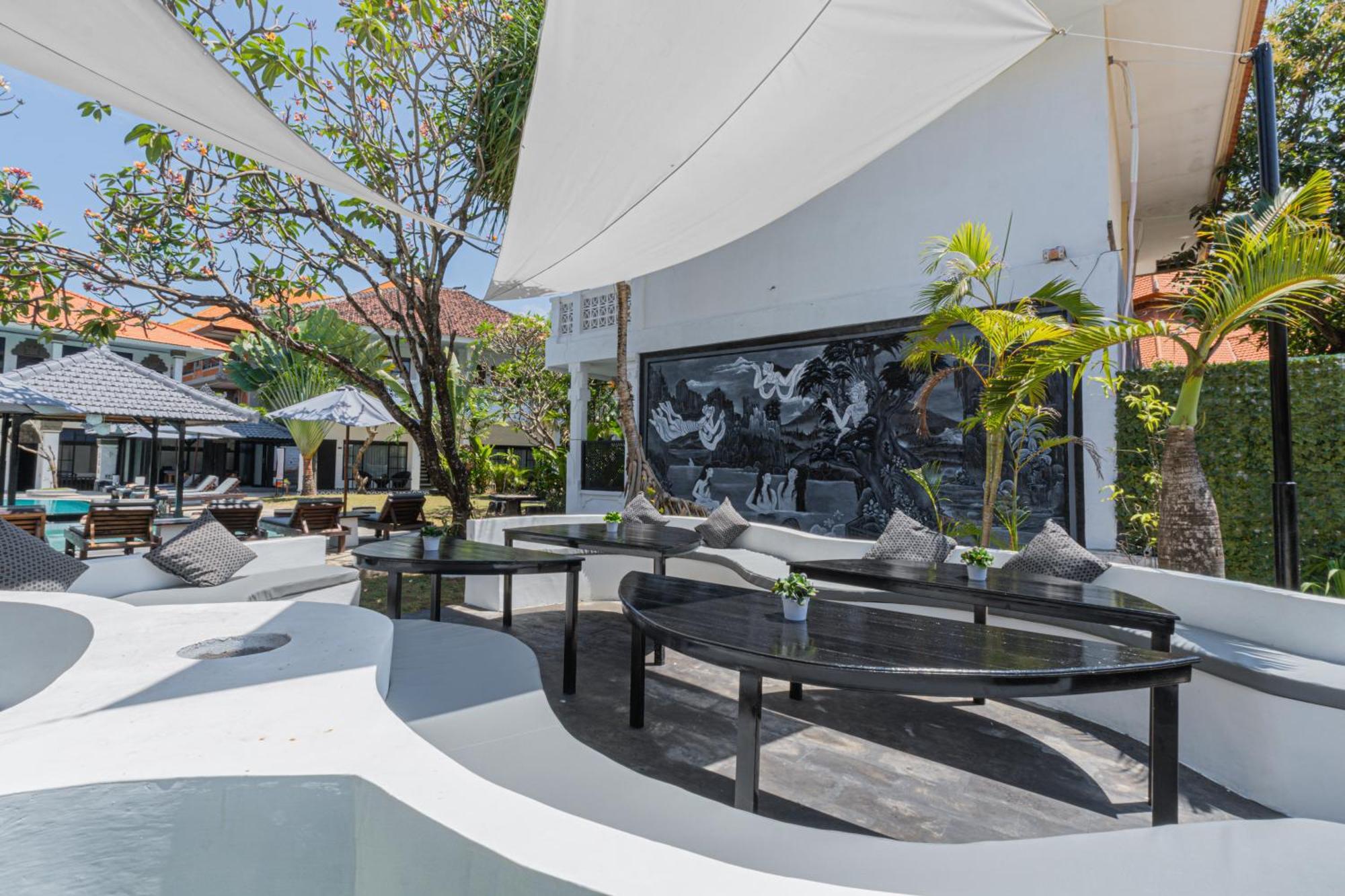 Casa Wina Kuta Hotel Kuta  Bagian luar foto
