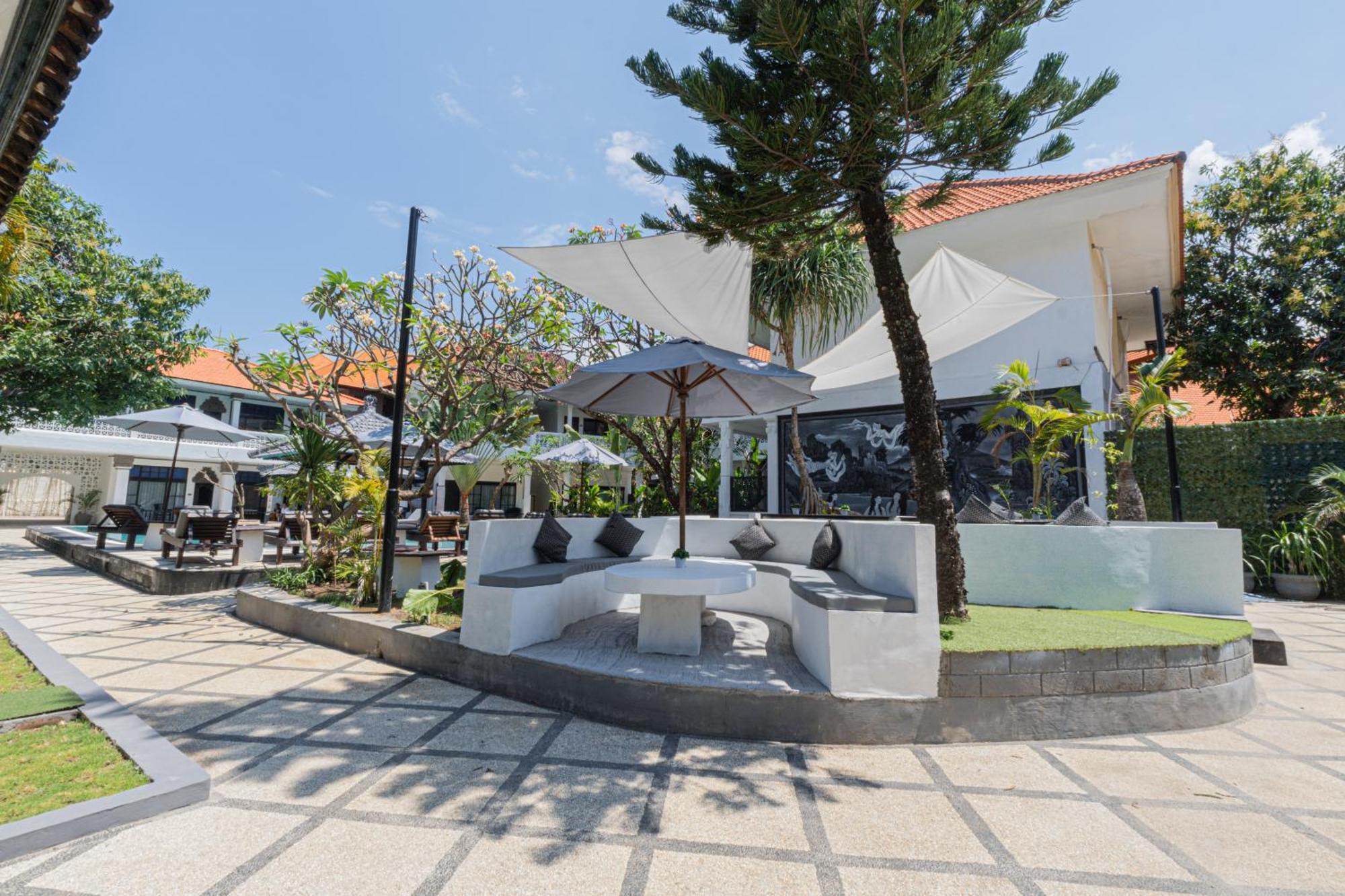 Casa Wina Kuta Hotel Kuta  Bagian luar foto