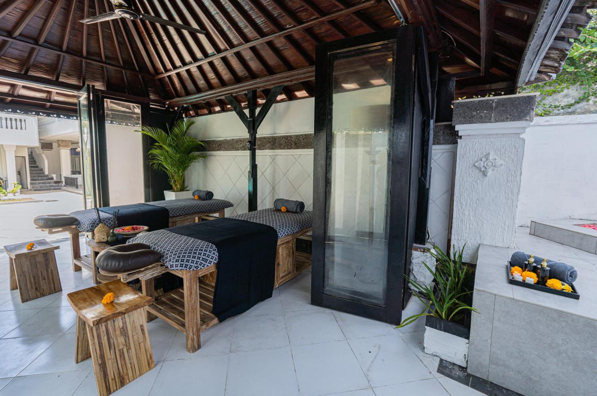 Casa Wina Kuta Hotel Kuta  Bagian luar foto